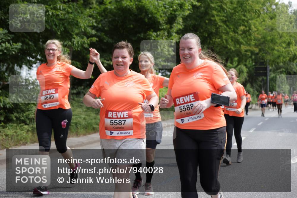 15.06.2025 - REWE Women's Run Jannik Wohlers http://msf.ph/oto/7940028 15.06.2025 10:14:57 Laufen 5689, 5587, 5588, 82 meine-sportfotos.de
