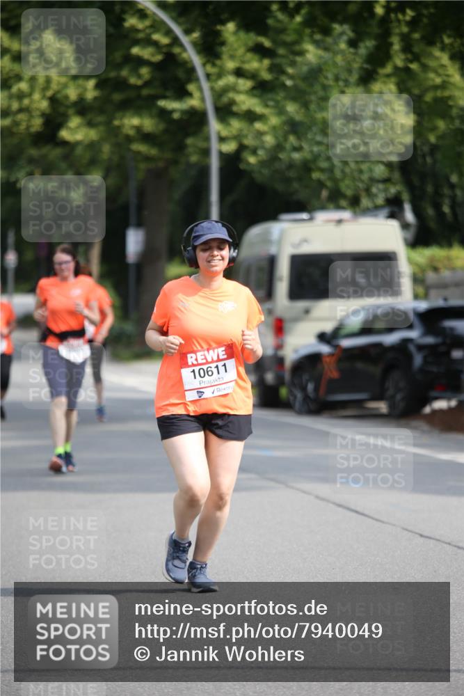 15.06.2025 - REWE Women's Run Jannik Wohlers http://msf.ph/oto/7940049 15.06.2025 09:58:02 Laufen 10611 meine-sportfotos.de