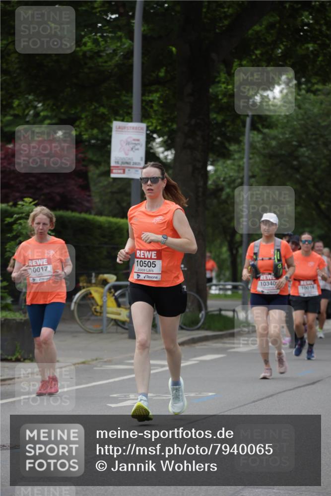 15.06.2025 - REWE Women's Run Jannik Wohlers http://msf.ph/oto/7940065 15.06.2025 08:27:41 Laufen 15, 2825, 10017, 10505, 10340, 10014 meine-sportfotos.de
