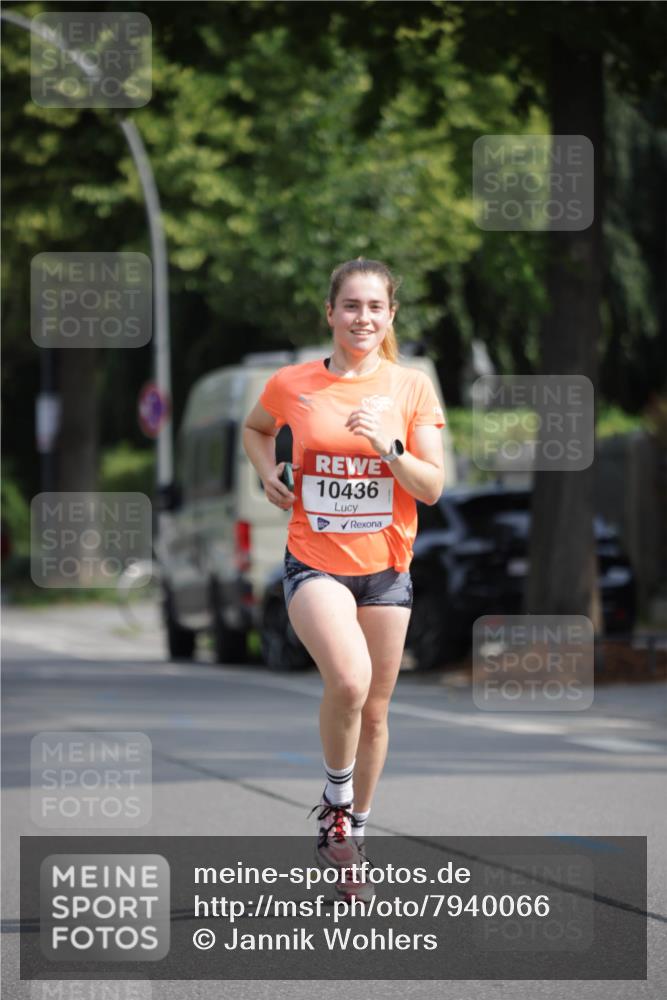 15.06.2025 - REWE Women's Run Jannik Wohlers http://msf.ph/oto/7940066 15.06.2025 08:45:18 Laufen 10436 meine-sportfotos.de