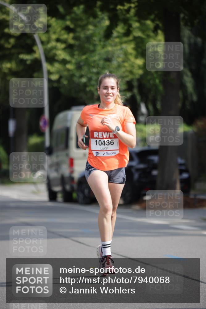15.06.2025 - REWE Women's Run Jannik Wohlers http://msf.ph/oto/7940068 15.06.2025 08:45:18 Laufen 10436 meine-sportfotos.de