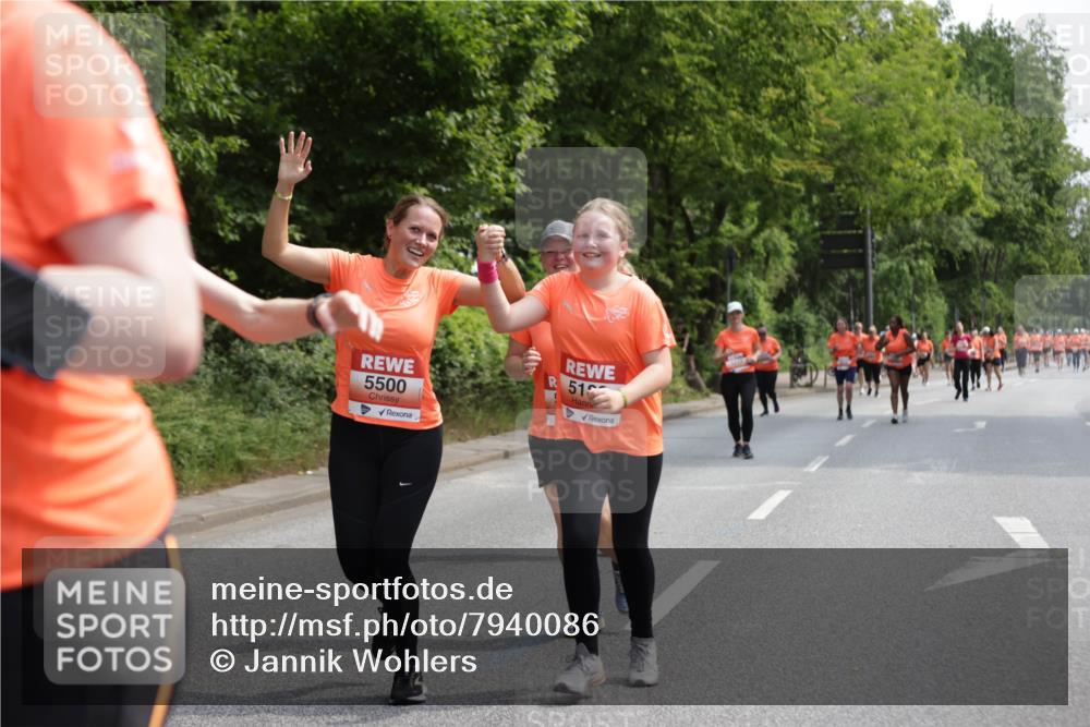 15.06.2025 - REWE Women's Run Jannik Wohlers http://msf.ph/oto/7940086 15.06.2025 10:14:58 Laufen 5500, 51 meine-sportfotos.de