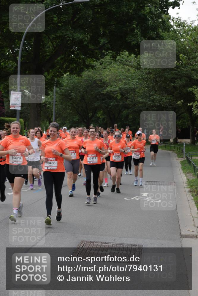 15.06.2025 - REWE Women's Run Jannik Wohlers http://msf.ph/oto/7940131 15.06.2025 08:27:47 Laufen 10623, 712, 10323, 10610, 10466, 871, 10498 meine-sportfotos.de