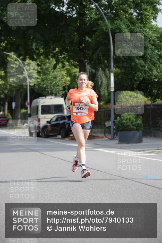 15.06.2025 - REWE Women's Run Jannik Wohlers http://msf.ph/oto/7940133 15.06.2025 08:45:18 Laufen 10436 meine-sportfotos.de