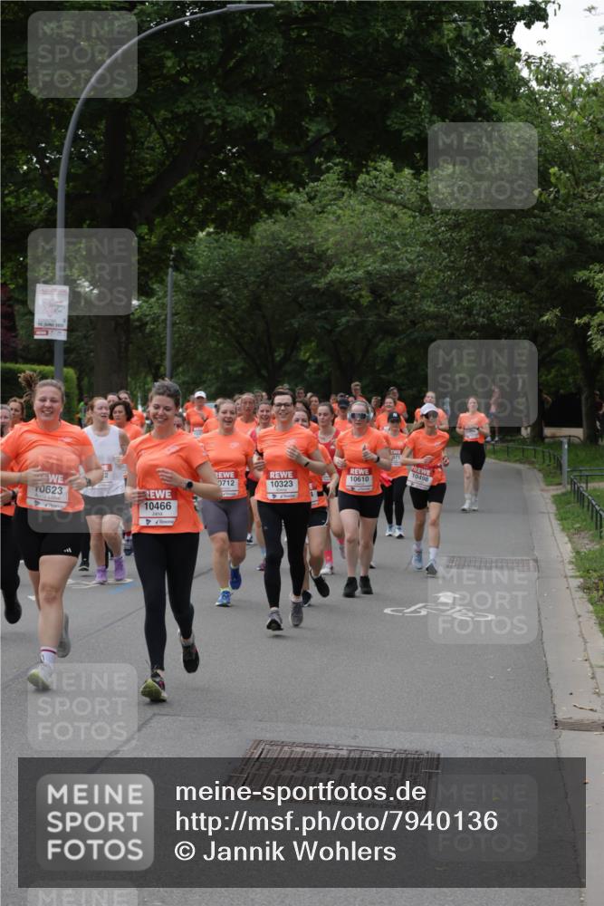 15.06.2025 - REWE Women's Run Jannik Wohlers http://msf.ph/oto/7940136 15.06.2025 08:27:48 Laufen 15, 2025, 1371, 10498, 10610, 0712, 10323, 0623, 10466 meine-sportfotos.de