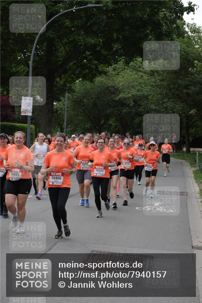 15.06.2025 - REWE Women's Run Jannik Wohlers http://msf.ph/oto/7940157 15.06.2025 08:27:48 Laufen 685, 10623, 10222, 10466, 0610, 10712, 10323, 0871, 10498 meine-sportfotos.de