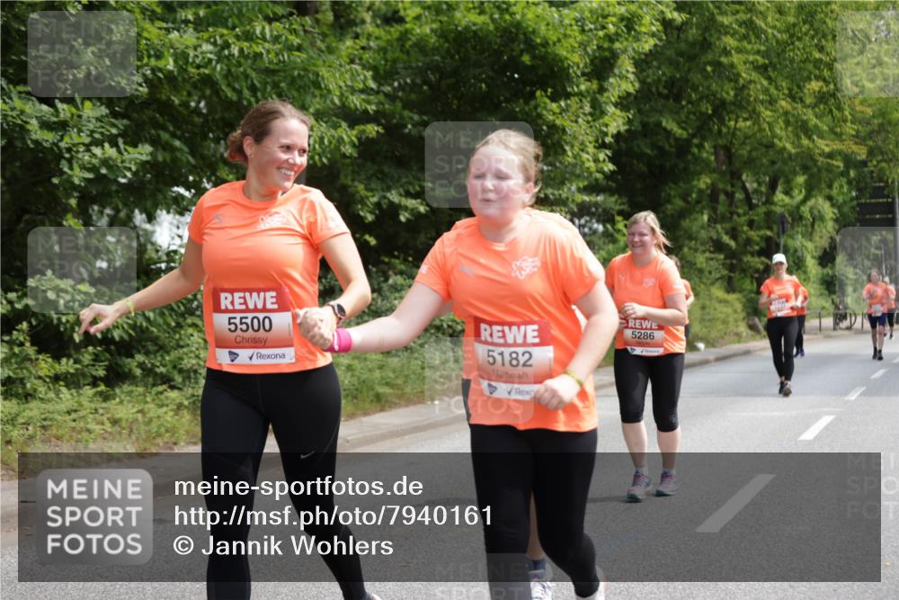15.06.2025 - REWE Women's Run Jannik Wohlers http://msf.ph/oto/7940161 15.06.2025 10:14:59 Laufen 5500, 5182, 5286 meine-sportfotos.de