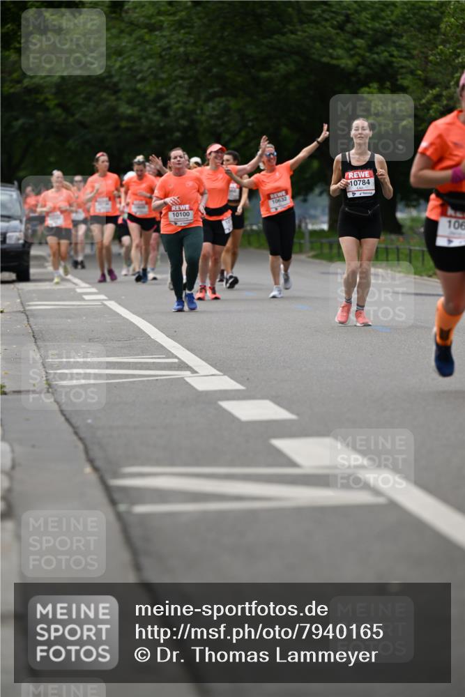 15.06.2025 - REWE Women's Run Dr. Thomas Lammeyer http://msf.ph/oto/7940165 15.06.2025 09:20:50 Laufen 10100, 10784 meine-sportfotos.de