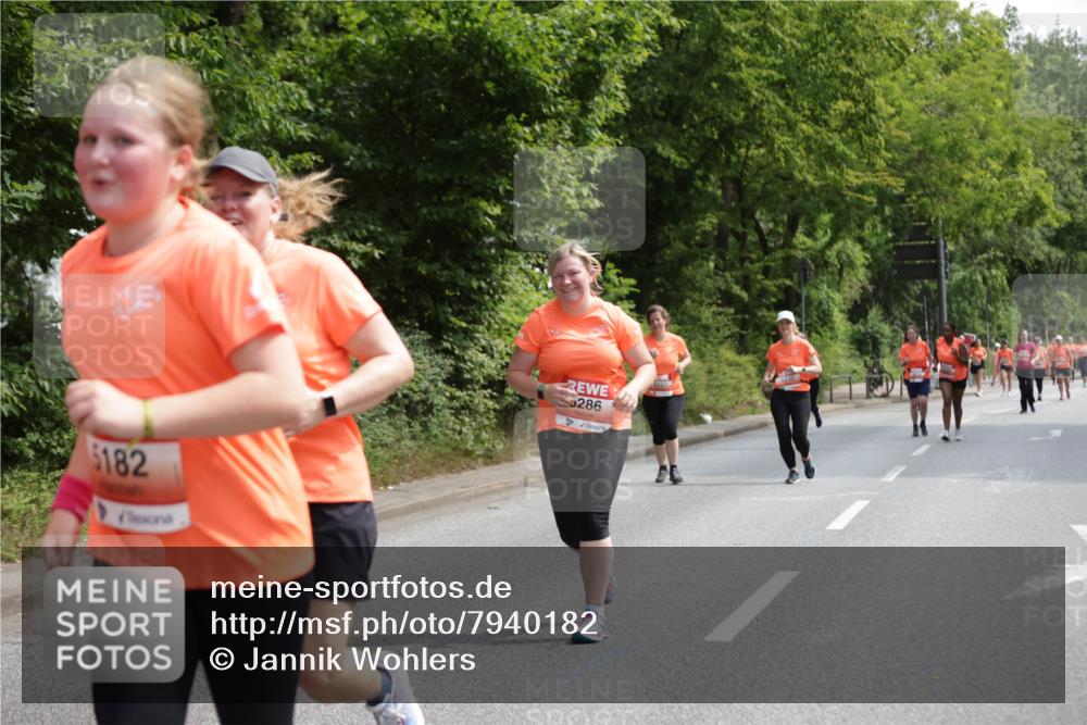 15.06.2025 - REWE Women's Run Jannik Wohlers http://msf.ph/oto/7940182 15.06.2025 10:15:00 Laufen 5182, 5527, 286 meine-sportfotos.de