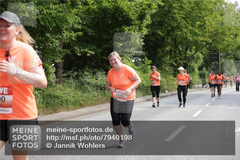 15.06.2025 - REWE Women's Run Jannik Wohlers http://msf.ph/oto/7940198 15.06.2025 10:15:00 Laufen 5286, 0, 5627, 5232 meine-sportfotos.de
