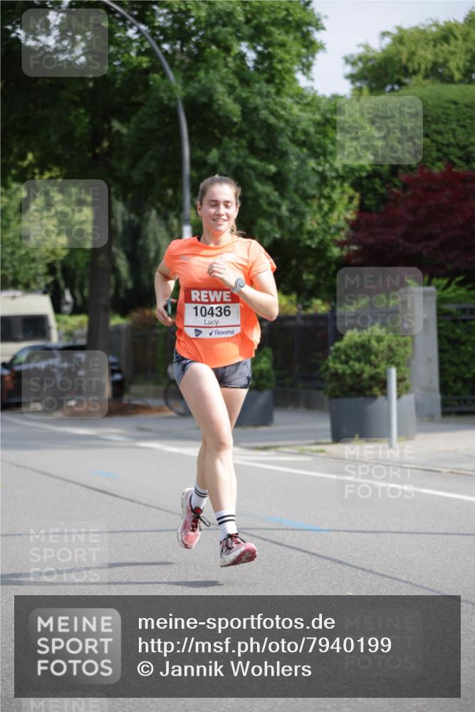 15.06.2025 - REWE Women's Run Jannik Wohlers http://msf.ph/oto/7940199 15.06.2025 08:45:19 Laufen 10436 meine-sportfotos.de
