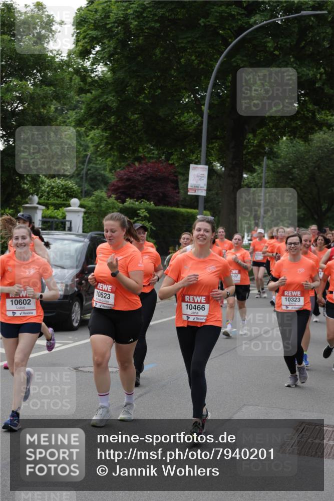 15.06.2025 - REWE Women's Run Jannik Wohlers http://msf.ph/oto/7940201 15.06.2025 08:27:49 Laufen 10602, 10623, 10466, 637, 10323 meine-sportfotos.de