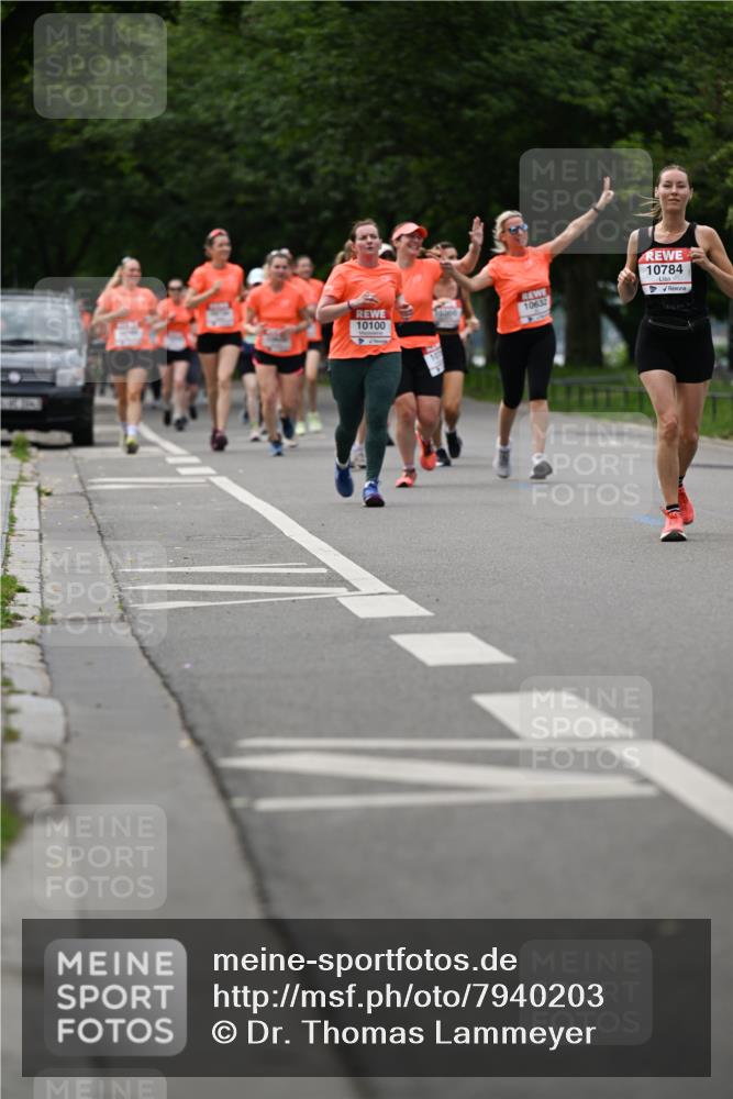15.06.2025 - REWE Women's Run Dr. Thomas Lammeyer http://msf.ph/oto/7940203 15.06.2025 09:20:50 Laufen 10632, 10100, 10784 meine-sportfotos.de