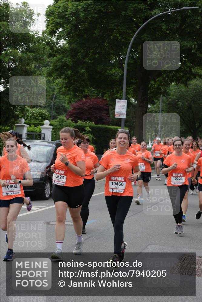 15.06.2025 - REWE Women's Run Jannik Wohlers http://msf.ph/oto/7940205 15.06.2025 08:27:49 Laufen 10602, 10623, 10466, 0637, 10323 meine-sportfotos.de