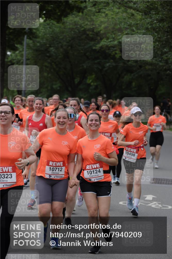 15.06.2025 - REWE Women's Run Jannik Wohlers http://msf.ph/oto/7940209 15.06.2025 08:27:50 Laufen 10, 10498, 0323, 10712, 10124, 3006 meine-sportfotos.de