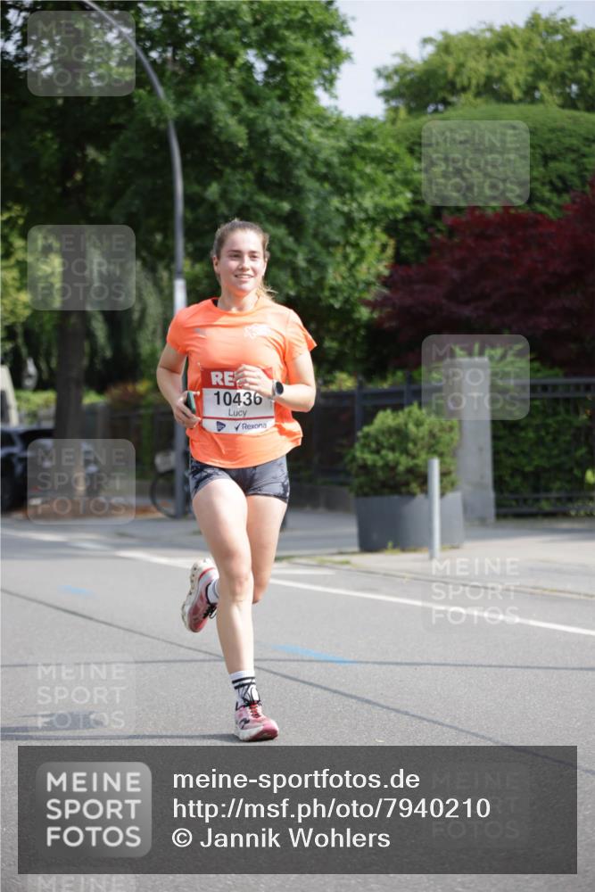 15.06.2025 - REWE Women's Run Jannik Wohlers http://msf.ph/oto/7940210 15.06.2025 08:45:19 Laufen 10436 meine-sportfotos.de