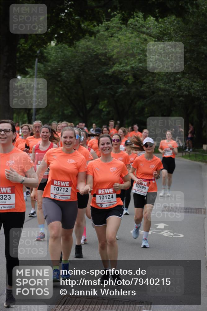 15.06.2025 - REWE Women's Run Jannik Wohlers http://msf.ph/oto/7940215 15.06.2025 08:27:50 Laufen 323, 10712, 10124, 10498 meine-sportfotos.de