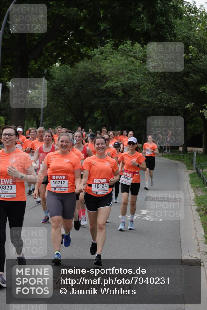 15.06.2025 - REWE Women's Run Jannik Wohlers http://msf.ph/oto/7940231 15.06.2025 08:27:50 Laufen 3, 10712, 10124, 10498, 0323 meine-sportfotos.de