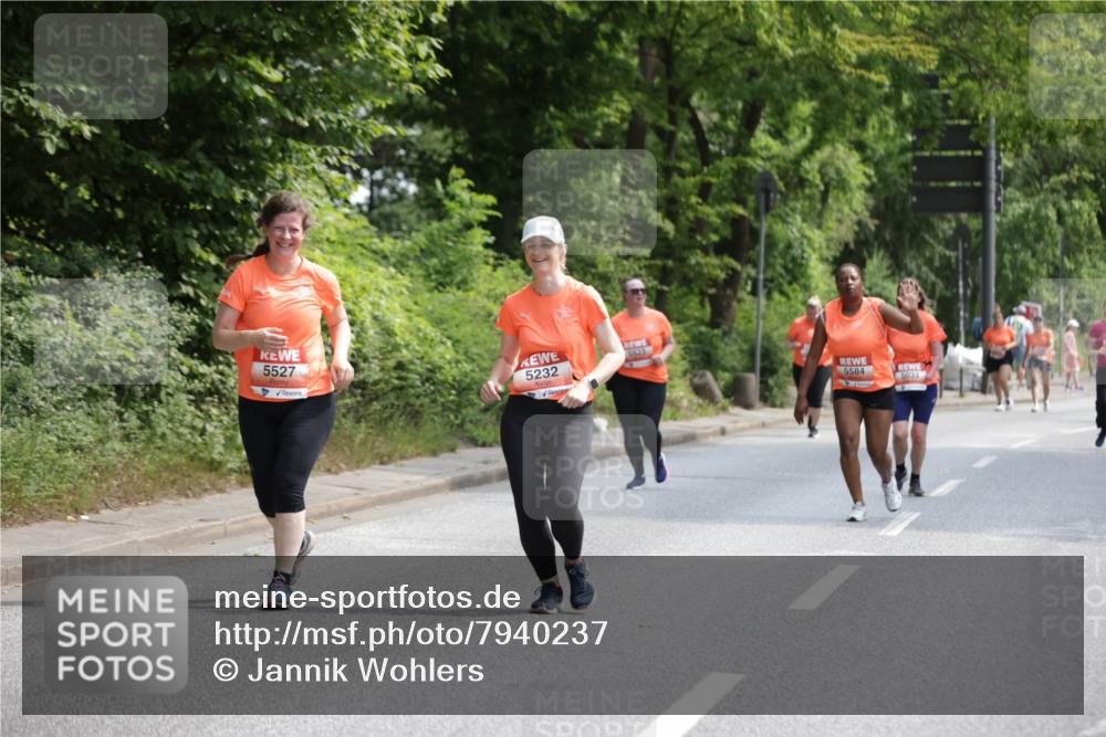 15.06.2025 - REWE Women's Run Jannik Wohlers http://msf.ph/oto/7940237 15.06.2025 10:15:03 Laufen 5527, 5232, 6623, 5584, 5033 meine-sportfotos.de