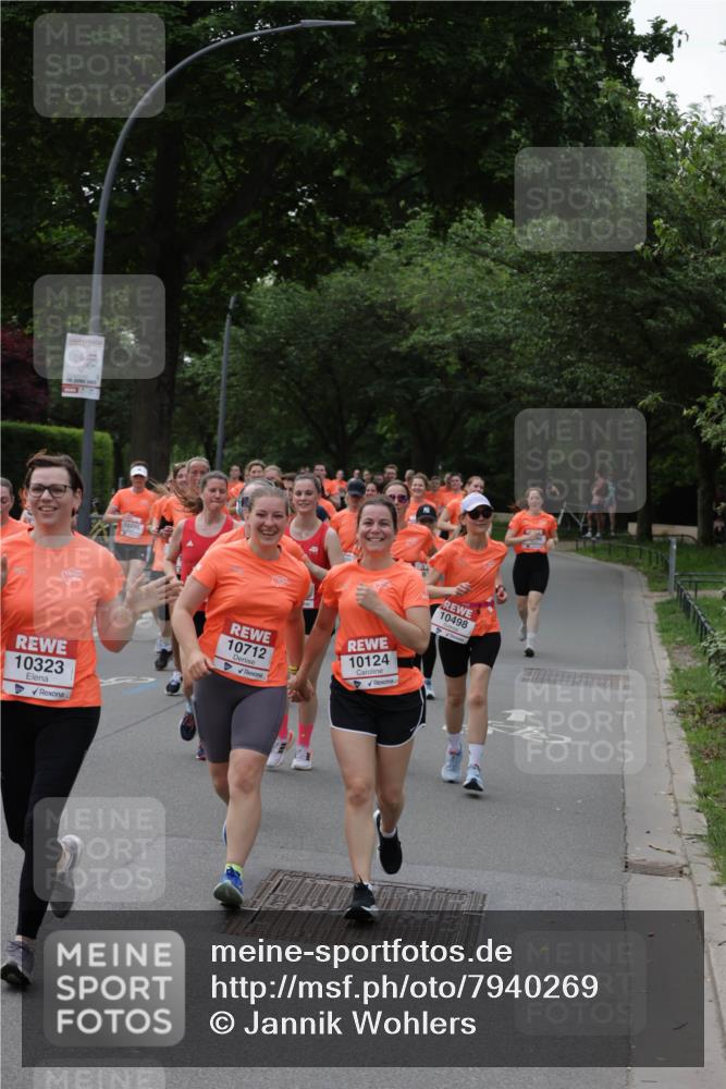 15.06.2025 - REWE Women's Run Jannik Wohlers http://msf.ph/oto/7940269 15.06.2025 08:27:50 Laufen 10323, 10712, 10124, 10498 meine-sportfotos.de