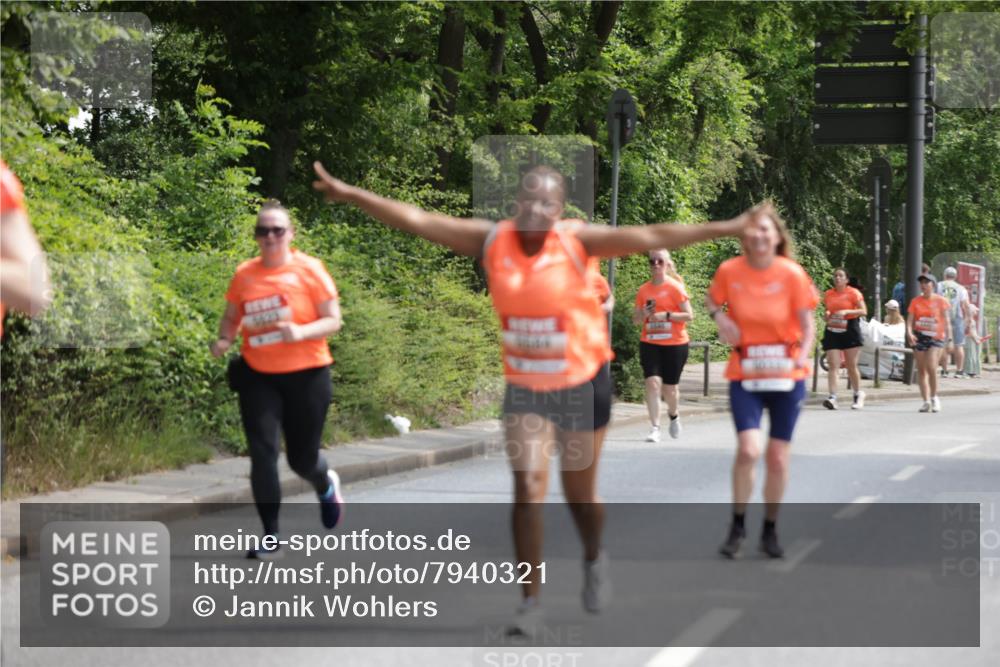15.06.2025 - REWE Women's Run Jannik Wohlers http://msf.ph/oto/7940321 15.06.2025 10:15:05 Laufen  meine-sportfotos.de