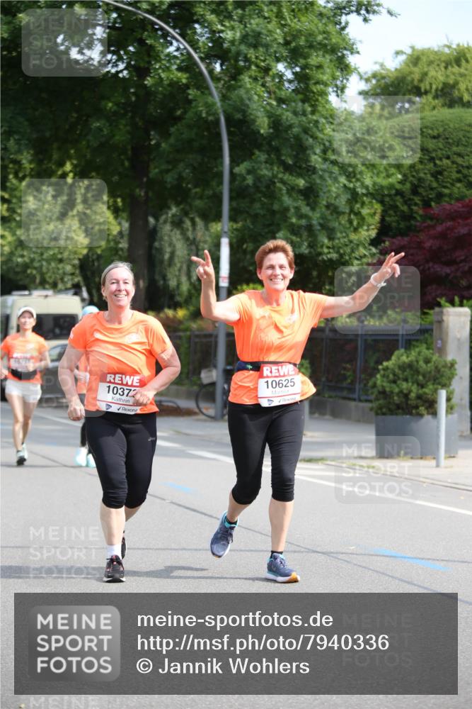 15.06.2025 - REWE Women's Run Jannik Wohlers http://msf.ph/oto/7940336 15.06.2025 09:58:14 Laufen 10372, 10625 meine-sportfotos.de
