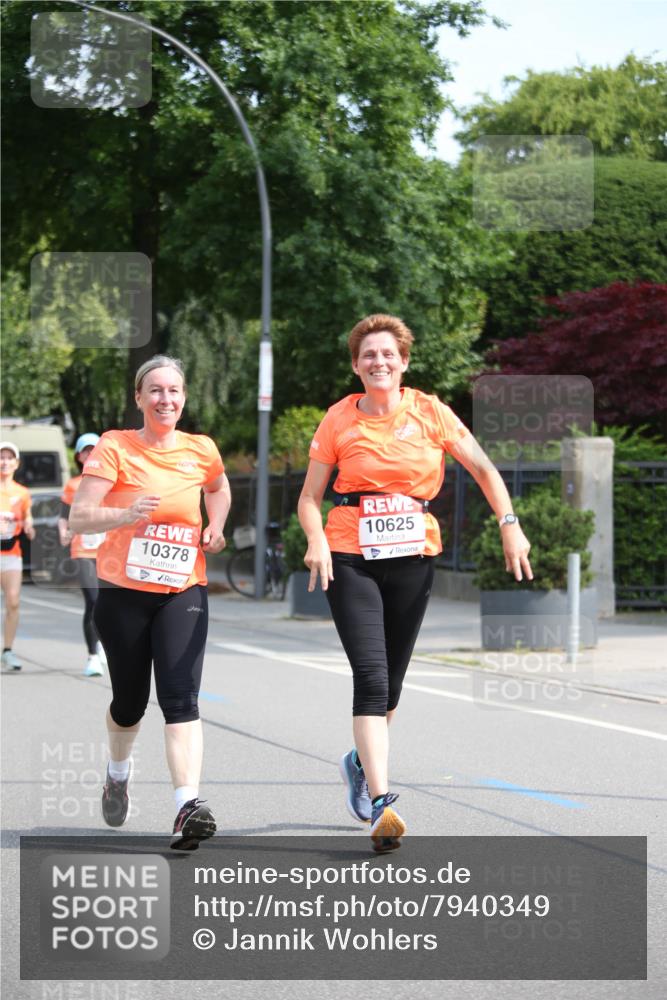 15.06.2025 - REWE Women's Run Jannik Wohlers http://msf.ph/oto/7940349 15.06.2025 09:58:14 Laufen 10378, 10625 meine-sportfotos.de