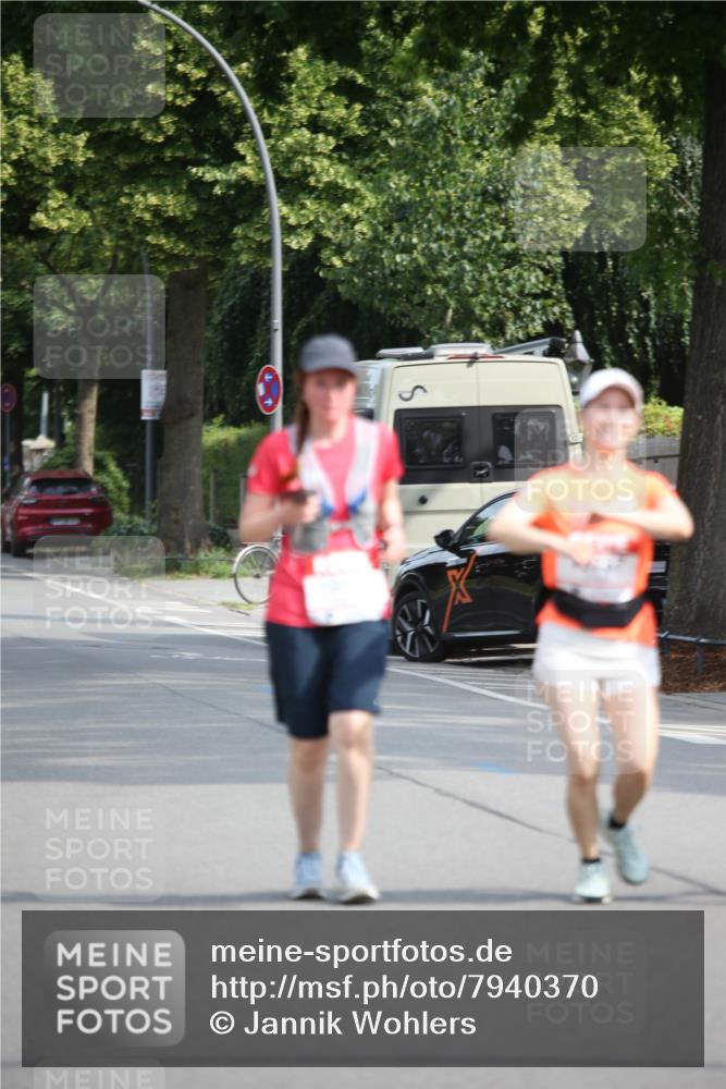 15.06.2025 - REWE Women's Run Jannik Wohlers http://msf.ph/oto/7940370 15.06.2025 09:58:15 Laufen  meine-sportfotos.de