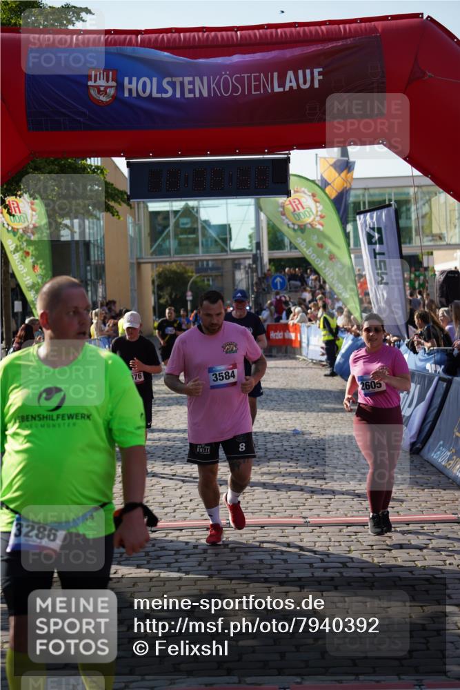 13.06.2025 - Holstenköstenlauf Felixshl http://msf.ph/oto/7940392 13.06.2025 18:06:59 Laufen 2605, 2704, 3027, 3076, 3286, 3584, 3719, 3783, 3827 meine-sportfotos.de