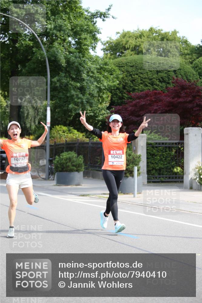 15.06.2025 - REWE Women's Run Jannik Wohlers http://msf.ph/oto/7940410 15.06.2025 09:58:17 Laufen 10737, 10422 meine-sportfotos.de