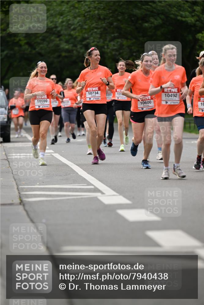 15.06.2025 - REWE Women's Run Dr. Thomas Lammeyer http://msf.ph/oto/7940438 15.06.2025 09:20:56 Laufen 10590, 10734, 460, 105, 10600, 10492, 10 meine-sportfotos.de