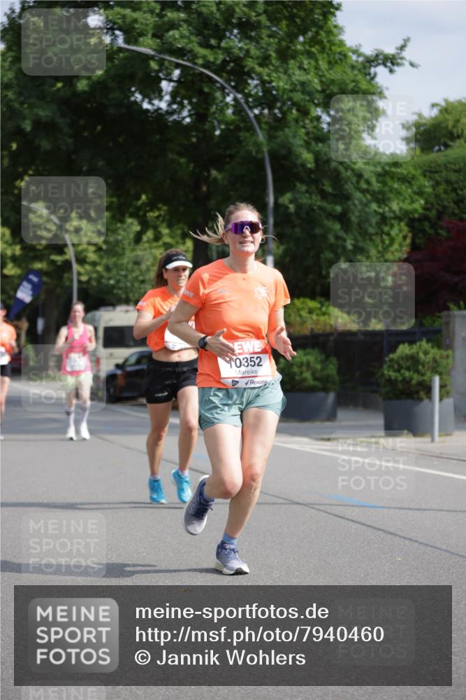 15.06.2025 - REWE Women's Run Jannik Wohlers http://msf.ph/oto/7940460 15.06.2025 08:45:26 Laufen 0352 meine-sportfotos.de