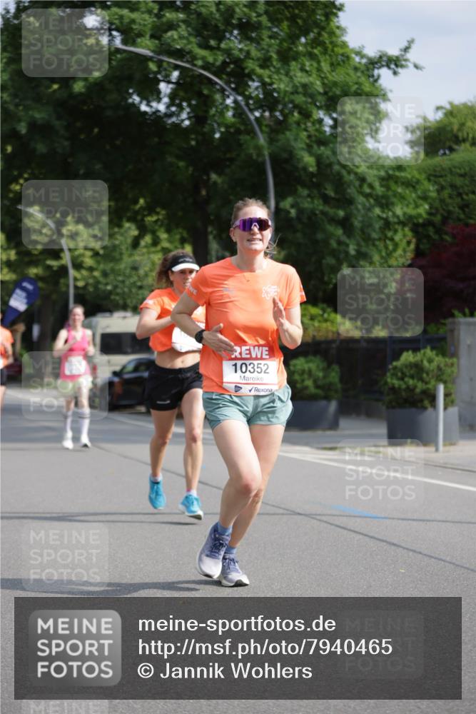 15.06.2025 - REWE Women's Run Jannik Wohlers http://msf.ph/oto/7940465 15.06.2025 08:45:26 Laufen 10352 meine-sportfotos.de