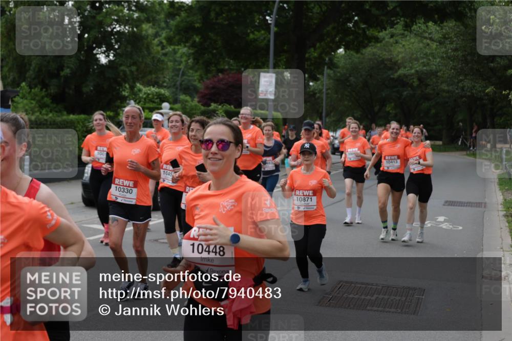 15.06.2025 - REWE Women's Run Jannik Wohlers http://msf.ph/oto/7940483 15.06.2025 08:27:54 Laufen 1001, 10330, 1045, 10448, 483, 10871, 100, 10413 meine-sportfotos.de
