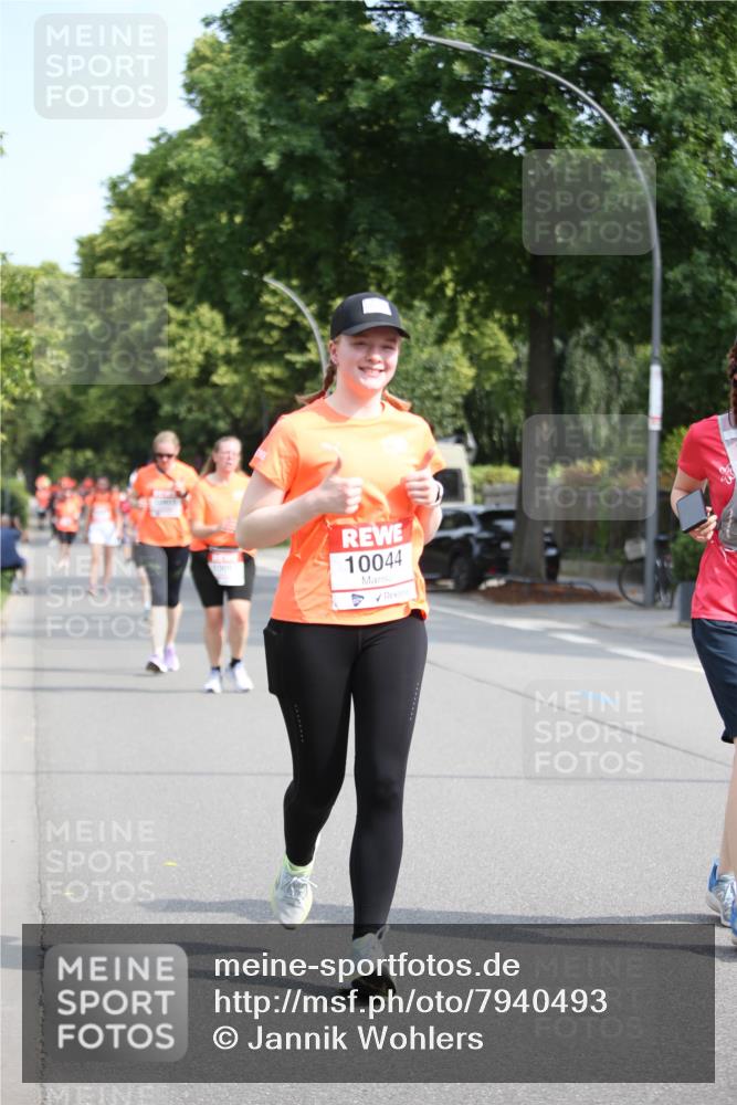 15.06.2025 - REWE Women's Run Jannik Wohlers http://msf.ph/oto/7940493 15.06.2025 09:58:19 Laufen 1009, 10044 meine-sportfotos.de