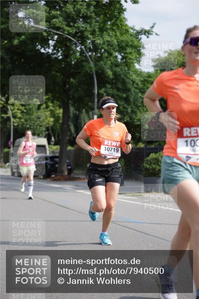 15.06.2025 - REWE Women's Run Jannik Wohlers http://msf.ph/oto/7940500 15.06.2025 08:45:27 Laufen 10719 meine-sportfotos.de