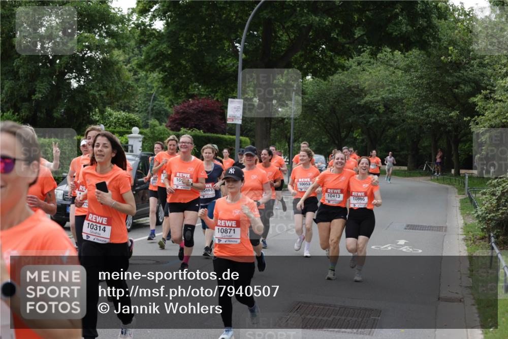 15.06.2025 - REWE Women's Run Jannik Wohlers http://msf.ph/oto/7940507 15.06.2025 08:27:55 Laufen 10314, 1, 10, 0483, 10871, 10053, 10413, 10805 meine-sportfotos.de
