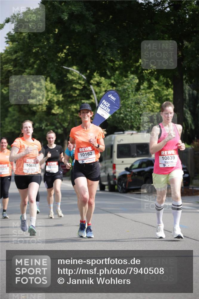 15.06.2025 - REWE Women's Run Jannik Wohlers http://msf.ph/oto/7940508 15.06.2025 08:45:28 Laufen 10476, 10644, 10344, 05, 00, 10162, 10839 meine-sportfotos.de