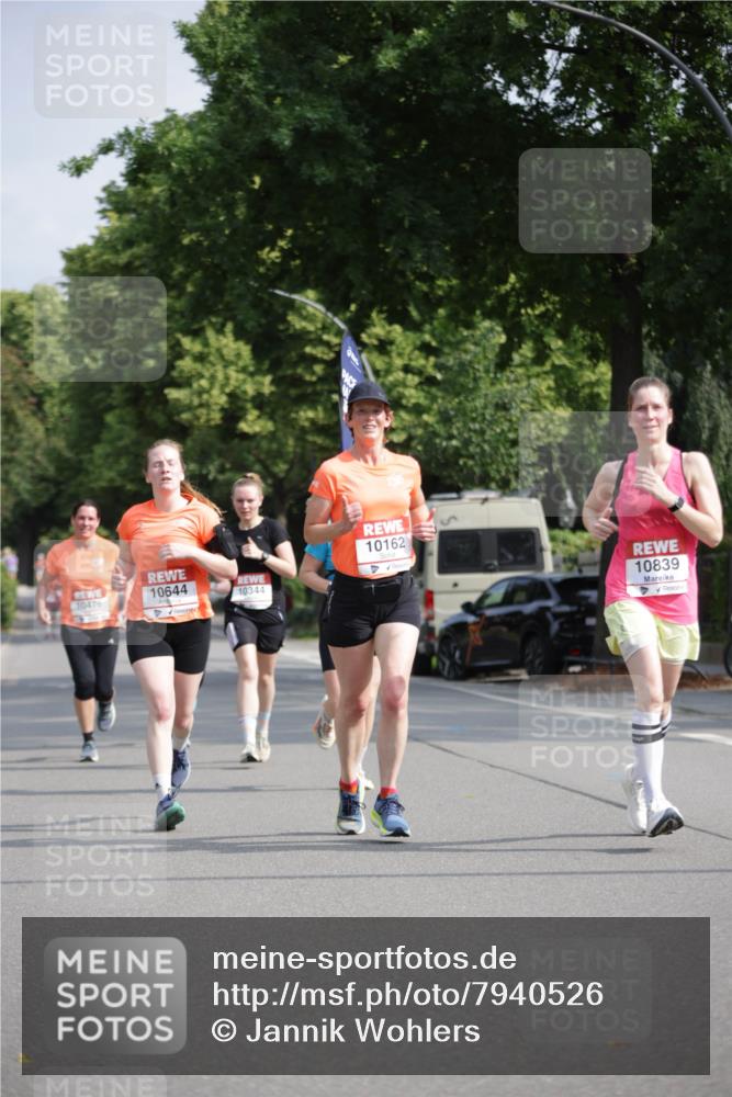 15.06.2025 - REWE Women's Run Jannik Wohlers http://msf.ph/oto/7940526 15.06.2025 08:45:28 Laufen 10162, 10644, 10476, 10344, 10839 meine-sportfotos.de