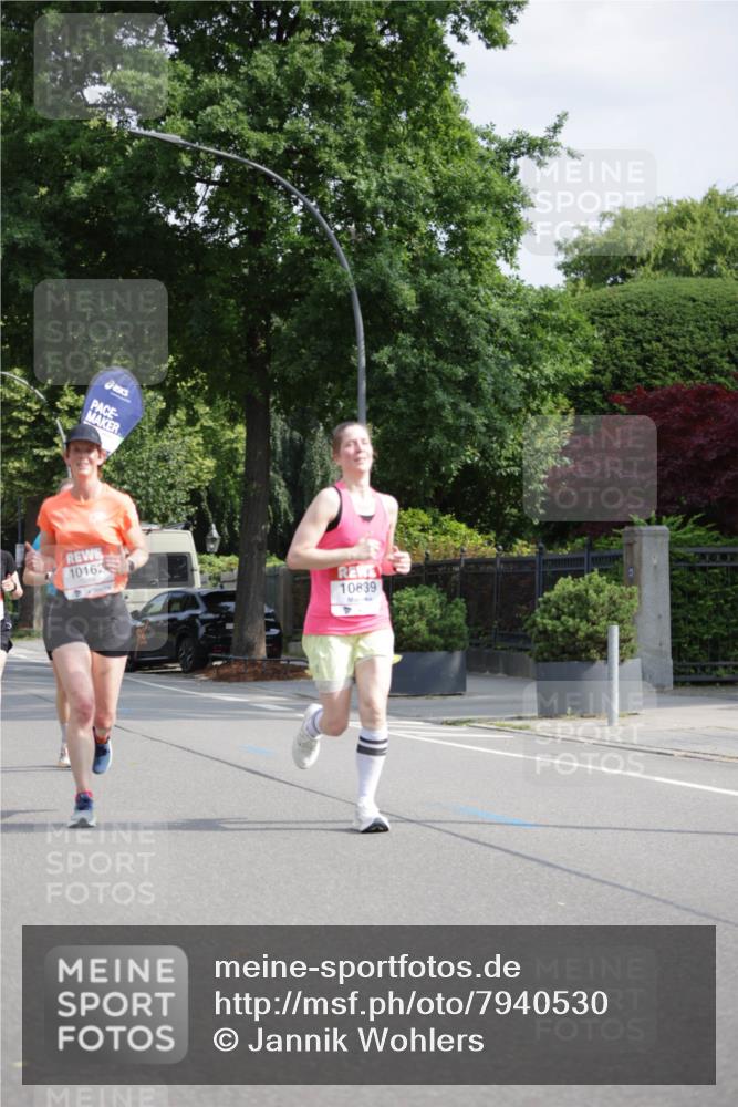 15.06.2025 - REWE Women's Run Jannik Wohlers http://msf.ph/oto/7940530 15.06.2025 08:45:29 Laufen 10162, 10839 meine-sportfotos.de