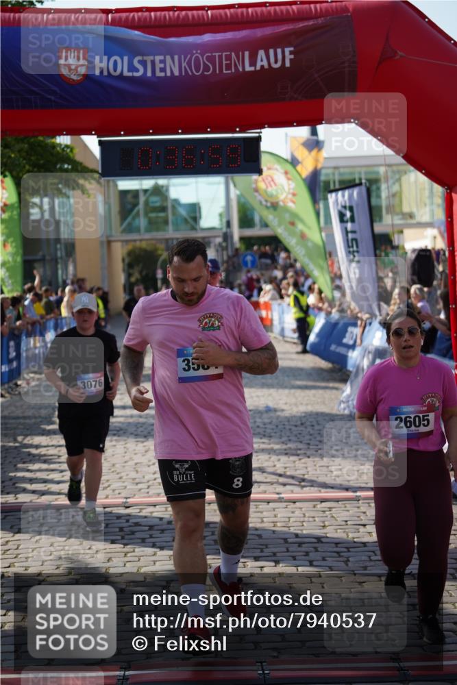 13.06.2025 - Holstenköstenlauf Felixshl http://msf.ph/oto/7940537 13.06.2025 18:07:00 Laufen 2605, 2704, 3027, 3076, 3577, 3584, 3719, 3783, 3827 meine-sportfotos.de
