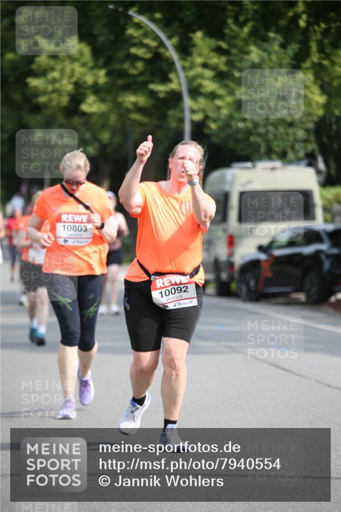 15.06.2025 - REWE Women's Run Jannik Wohlers http://msf.ph/oto/7940554 15.06.2025 09:58:21 Laufen 10803, 10092 meine-sportfotos.de