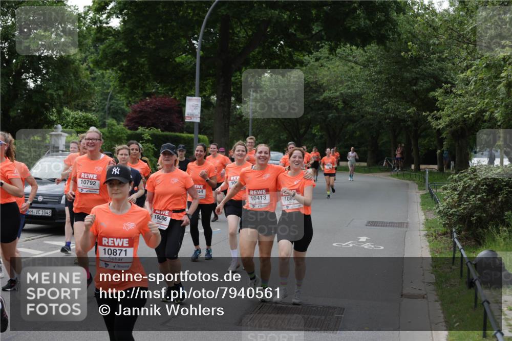 15.06.2025 - REWE Women's Run Jannik Wohlers http://msf.ph/oto/7940561 15.06.2025 08:27:56 Laufen 1043, 10792, 10871, 10086, 10, 054, 10413, 1080 meine-sportfotos.de