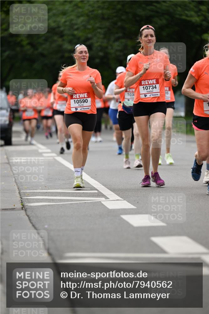 15.06.2025 - REWE Women's Run Dr. Thomas Lammeyer http://msf.ph/oto/7940562 15.06.2025 09:20:58 Laufen 10590, 103, 10734 meine-sportfotos.de