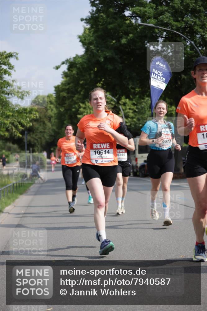 15.06.2025 - REWE Women's Run Jannik Wohlers http://msf.ph/oto/7940587 15.06.2025 08:45:30 Laufen 10476, 10644, 0344, 05, 00, 0874, 10 meine-sportfotos.de