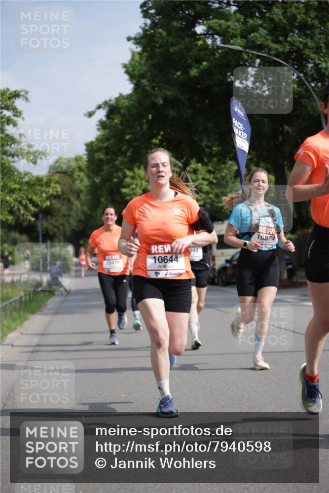 15.06.2025 - REWE Women's Run Jannik Wohlers http://msf.ph/oto/7940598 15.06.2025 08:45:30 Laufen 10476, 10644, 10874 meine-sportfotos.de