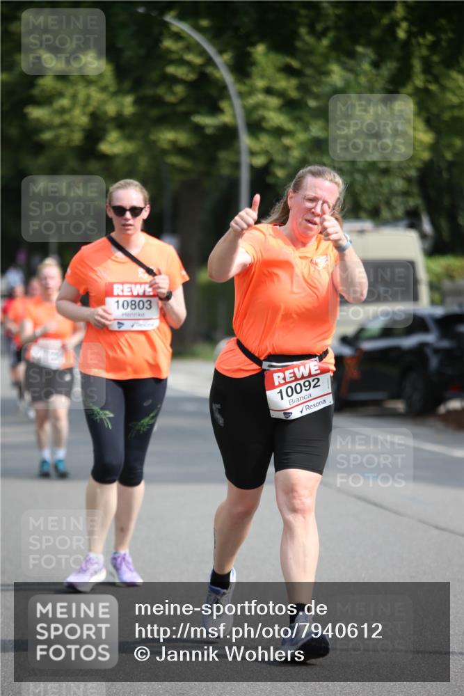 15.06.2025 - REWE Women's Run Jannik Wohlers http://msf.ph/oto/7940612 15.06.2025 09:58:22 Laufen 10803, 10092 meine-sportfotos.de