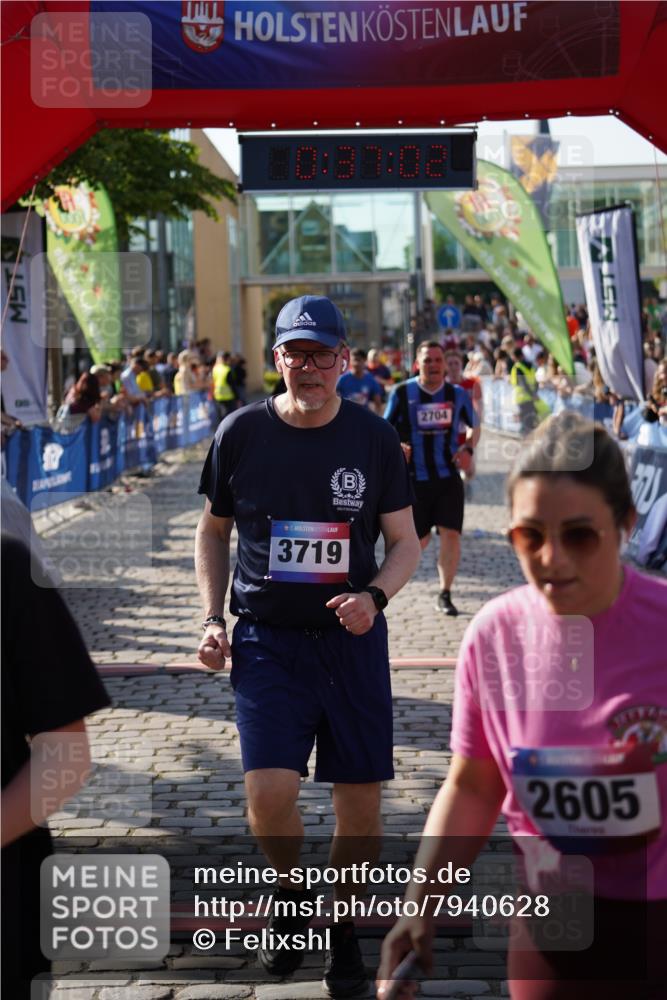 13.06.2025 - Holstenköstenlauf Felixshl http://msf.ph/oto/7940628 13.06.2025 18:07:03 Laufen 2605, 2704, 3027, 3076, 3236, 3293, 3577, 3584, 3719, 3783, 3812, 3827 meine-sportfotos.de
