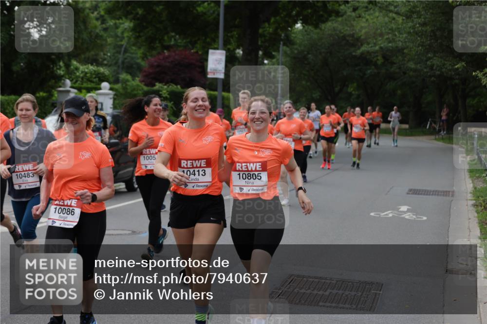 15.06.2025 - REWE Women's Run Jannik Wohlers http://msf.ph/oto/7940637 15.06.2025 08:27:57 Laufen 10483, 10086, 1005, 10421, 10413, 10805 meine-sportfotos.de