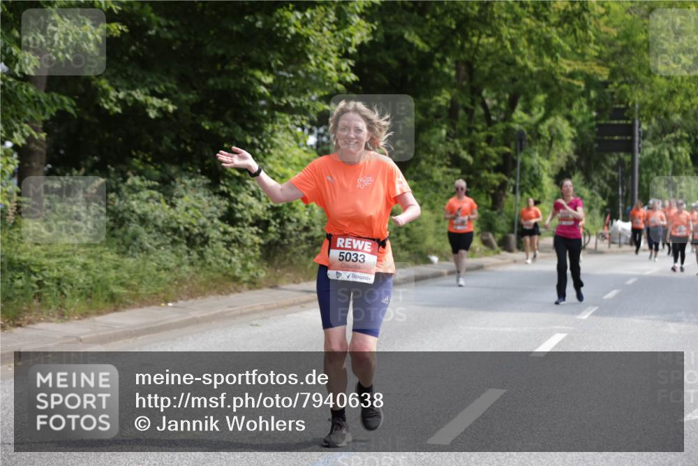 15.06.2025 - REWE Women's Run Jannik Wohlers http://msf.ph/oto/7940638 15.06.2025 10:15:11 Laufen 5033 meine-sportfotos.de